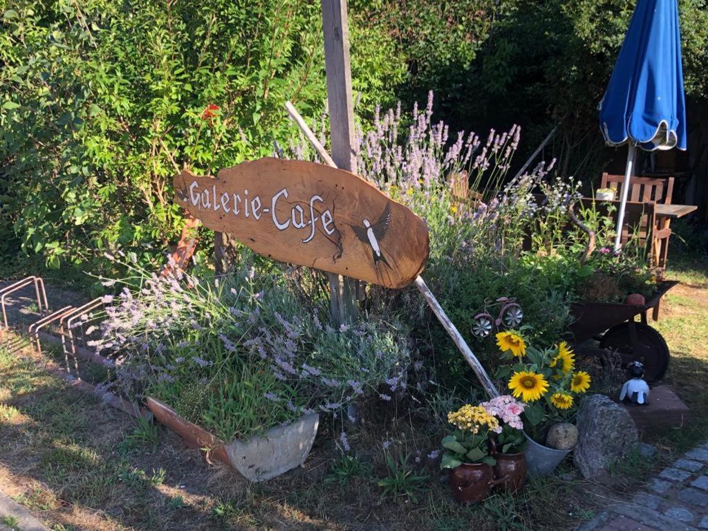 Fischerhaus Galenbeck Bed & Breakfast Exterior foto