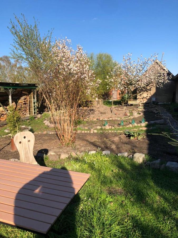 Fischerhaus Galenbeck Bed & Breakfast Exterior foto